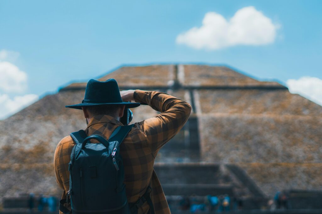 A hired photographer doing social media marketing in Mexico